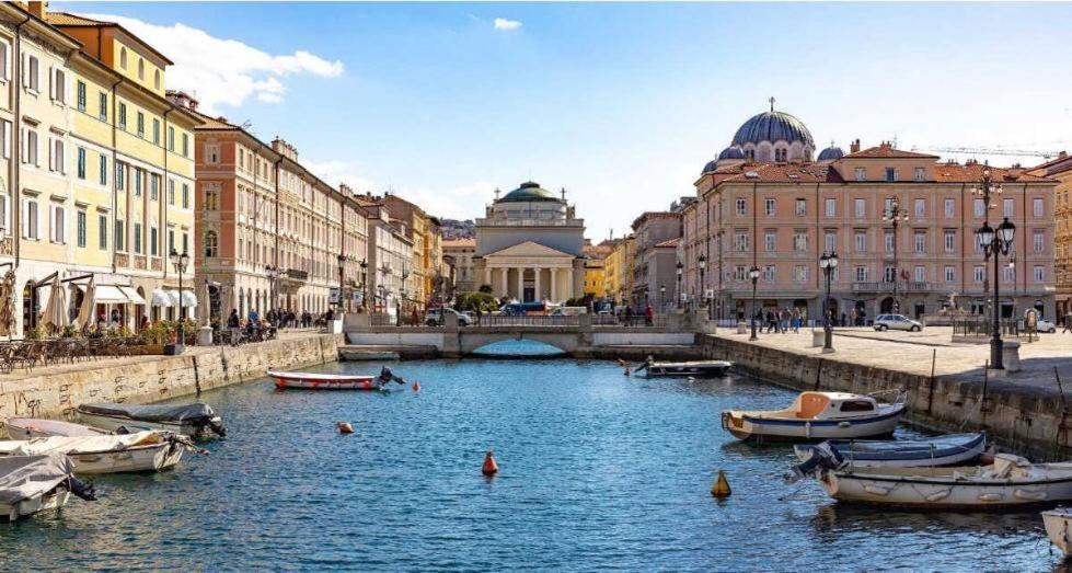 Residence Montanelli Trieszt Kültér fotó